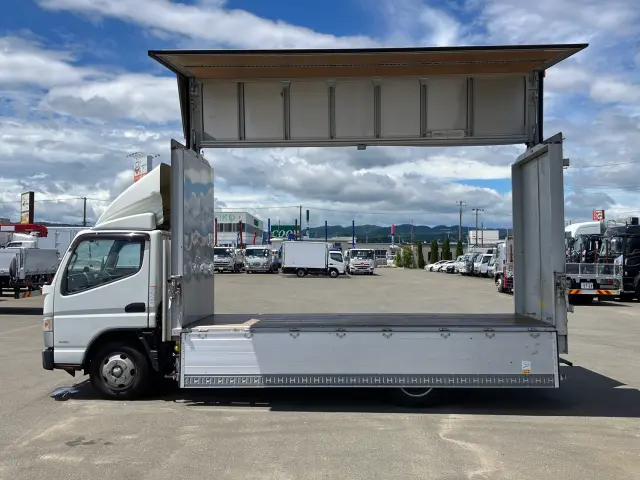 三菱 キャンター TPG-FEA50(2WD)の写真5