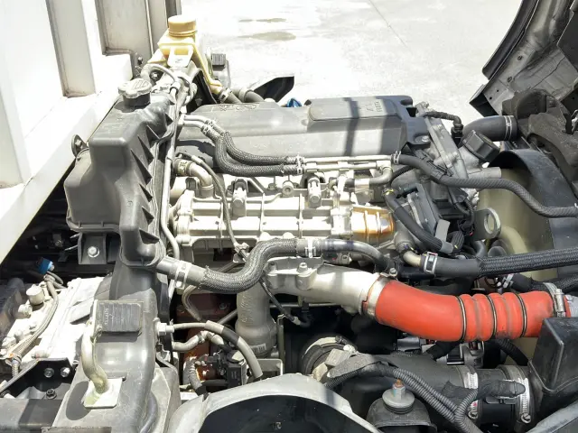 三菱 キャンター TPG-FEA50(2WD)の写真17