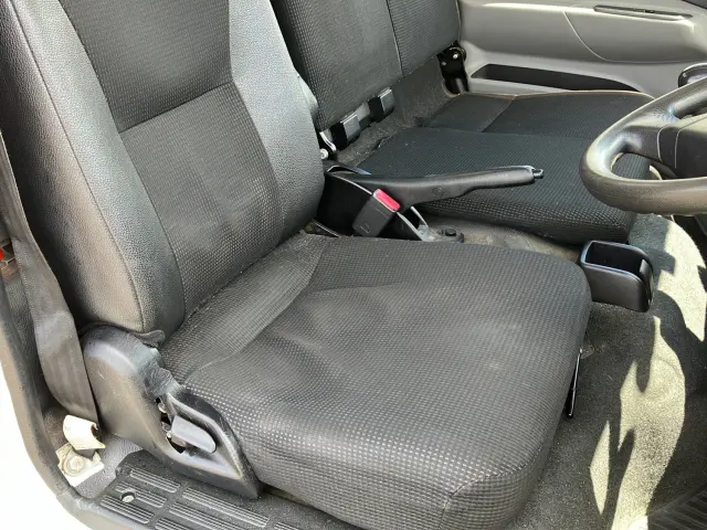 三菱 キャンター TPG-FEA50(2WD)の写真18