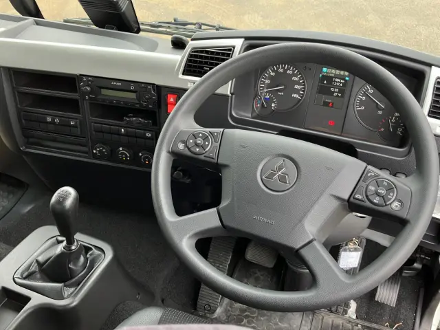 三菱 ファイター 2KG-FK65F(2WD)の写真23