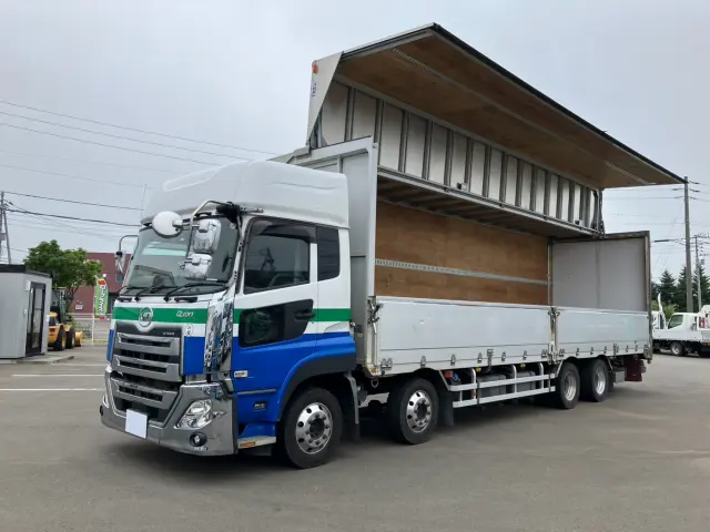 UD クオン 2PG-CG5CA(8x4)の写真1