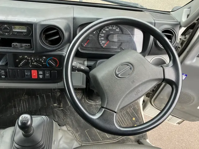 日野 デュトロ TKG-XZU695M(4WD)の写真20