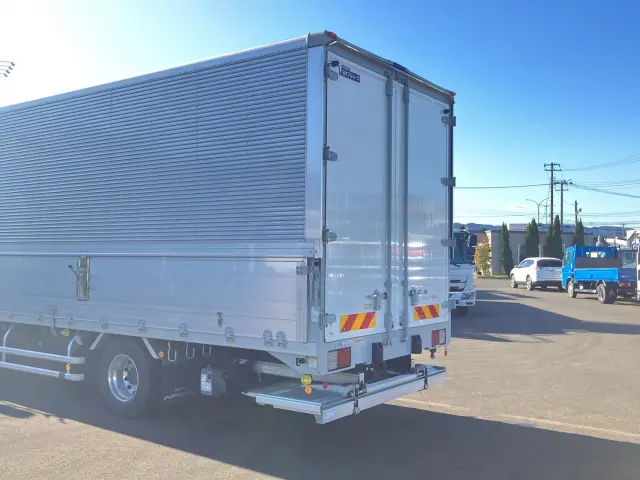 いすゞ フォワード 2RG-FRR90T2(2WD)の写真14