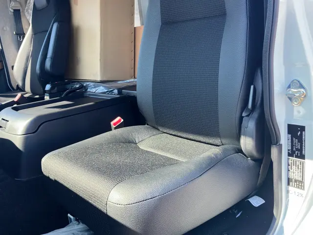 三菱 ファイター 2KG-FK65F(2WD)の写真19