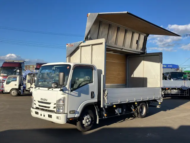 いすゞ エルフ TPG-NPS85AN(4WD)の写真1
