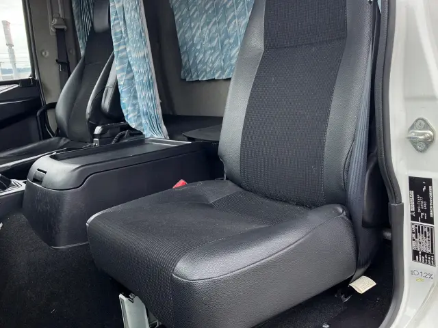 三菱 ファイター 2KG-FK65F(2WD)の写真22