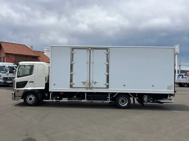 日野 レンジャー 2KG-FD2ABG(2WD)の写真5