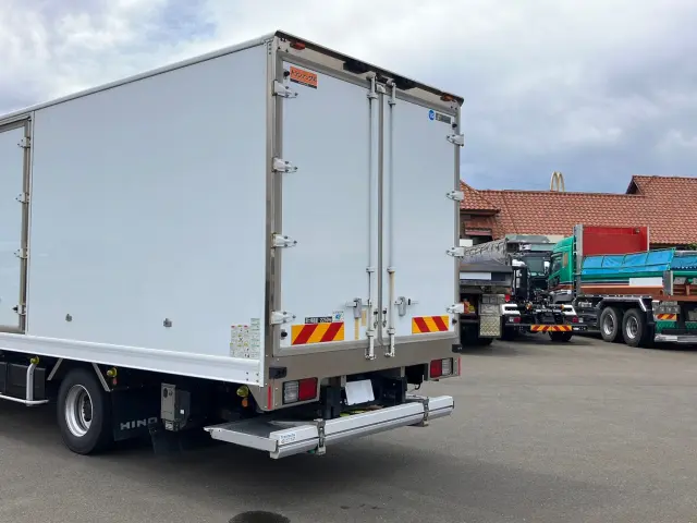 日野 レンジャー 2KG-FD2ABG(2WD)の写真12