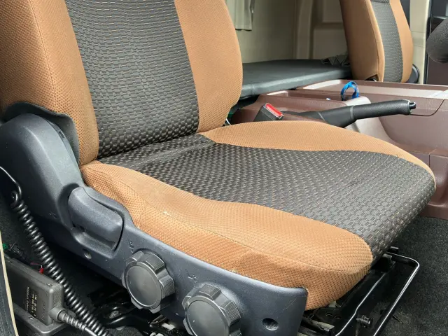 日野 レンジャー 2KG-FD2ABG(2WD)の写真19