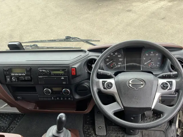 日野 レンジャー 2KG-FD2ABG(2WD)の写真21