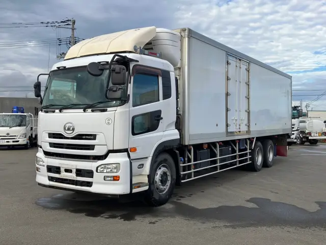ＵＤ クオン QKG-CD5ZA(6x2)の写真1