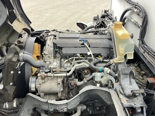 三菱 キャンター 2PG-FEAV0(2WD)の写真14