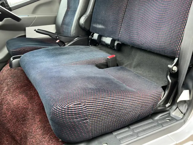 三菱 キャンター 2PG-FEAV0(2WD)の写真17