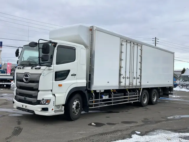 日野 プロフィア 2DG-FS1AHG(6x4)の写真1