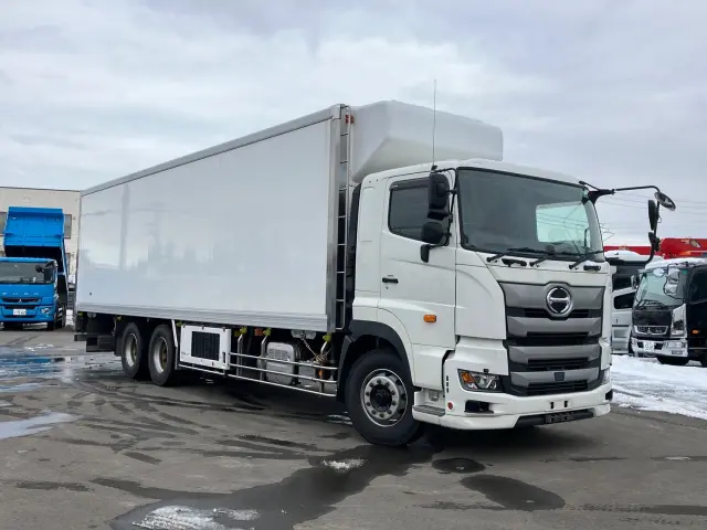 日野 プロフィア 2DG-FS1AHG(6x4)の写真2