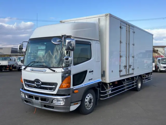 日野 レンジャー TKG-FD7JLAG(2WD)の写真1