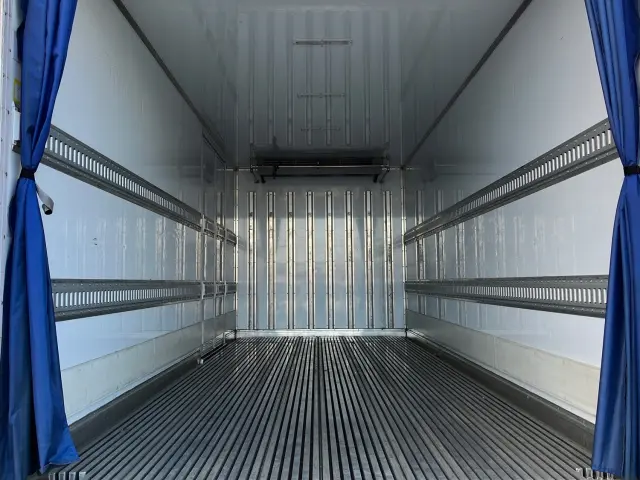 日野 レンジャー TKG-FD7JLAG(2WD)の写真8