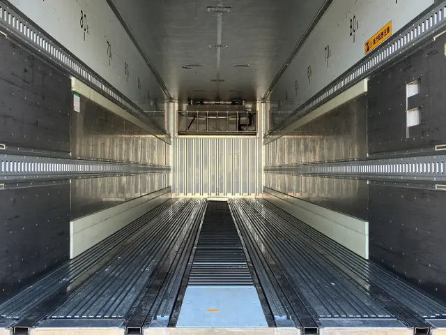 日野 プロフィア QPG-FW1EXEJ(8x4)の写真8