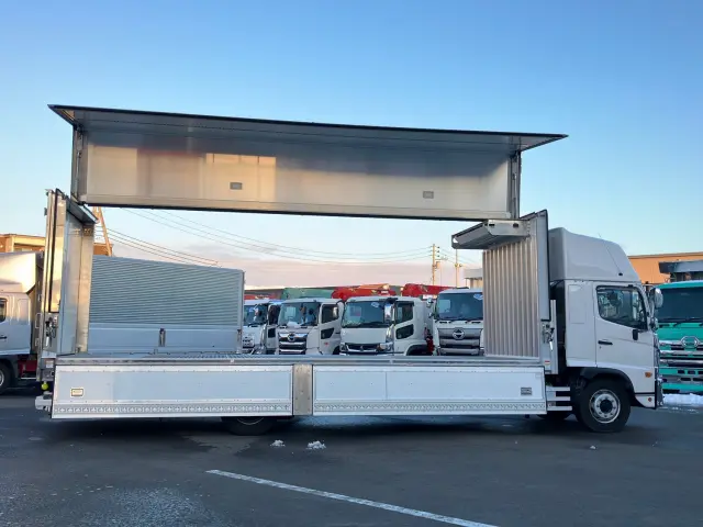 日野 レンジャー 2KG-FE2ACG(2WD)の写真6