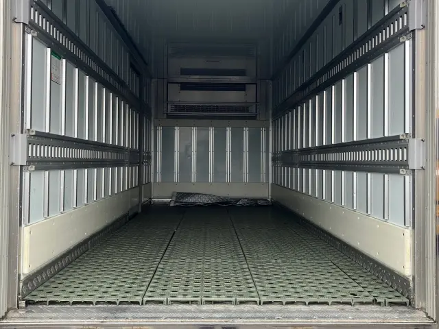 三菱 キャンター TKG-FEA50(2WD)の写真8