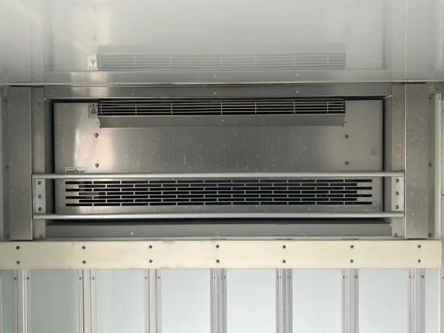 三菱 キャンター TKG-FEA50(2WD)の写真10