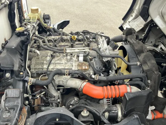 三菱 キャンター TKG-FEA50(2WD)の写真15