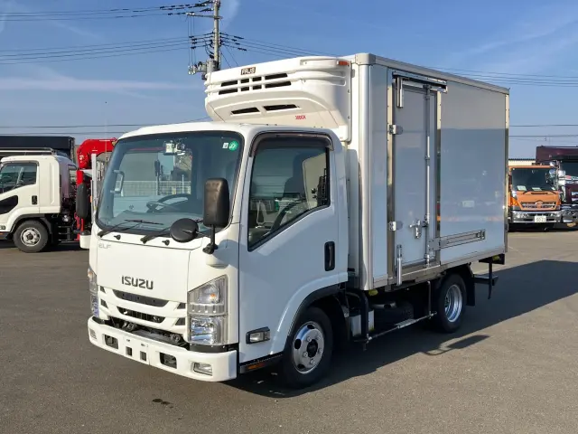 いすゞ エルフ TRG-NLR85AN(2WD)の写真1