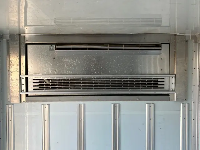 いすゞ エルフ TRG-NLR85AN(2WD)の写真10