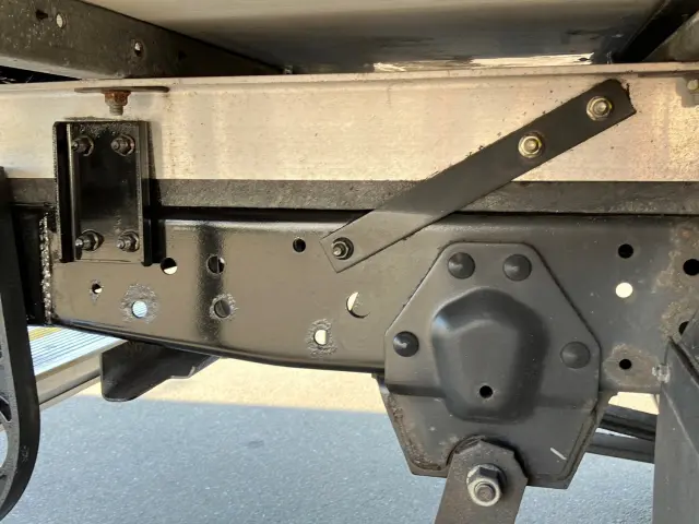 いすゞ エルフ TRG-NLR85AN(2WD)の写真12