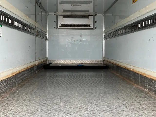 いすゞ エルフ TKG-NPR85AN(2WD)の写真8