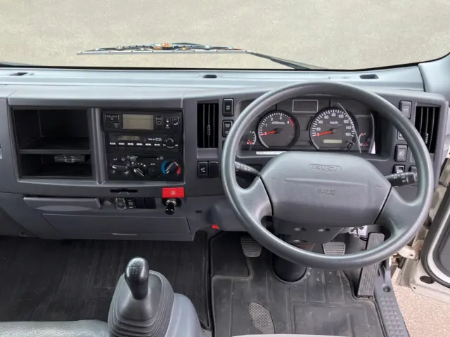 いすゞ エルフ TKG-NPR85AN(2WD)の写真21