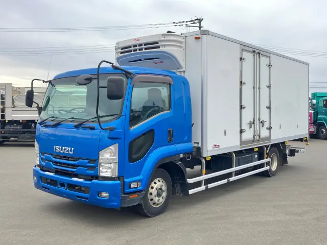 いすゞ フォワード TKG-FRR90S2(2WD)の写真1