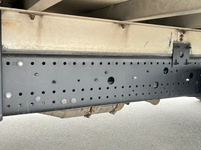 いすゞ フォワード TKG-FRR90S2(2WD)の写真14