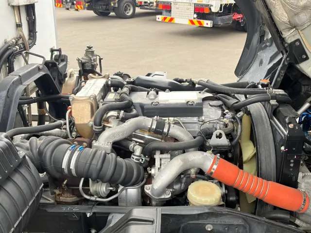 いすゞ フォワード TKG-FRR90S2(2WD)の写真18