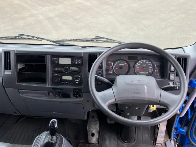 いすゞ フォワード TKG-FRR90S2(2WD)の写真21