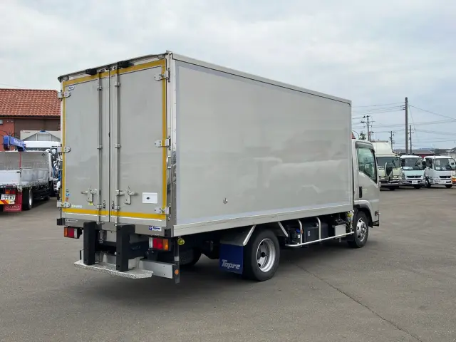 いすゞ エルフ 2RG-NPR88AN(2WD)の写真3