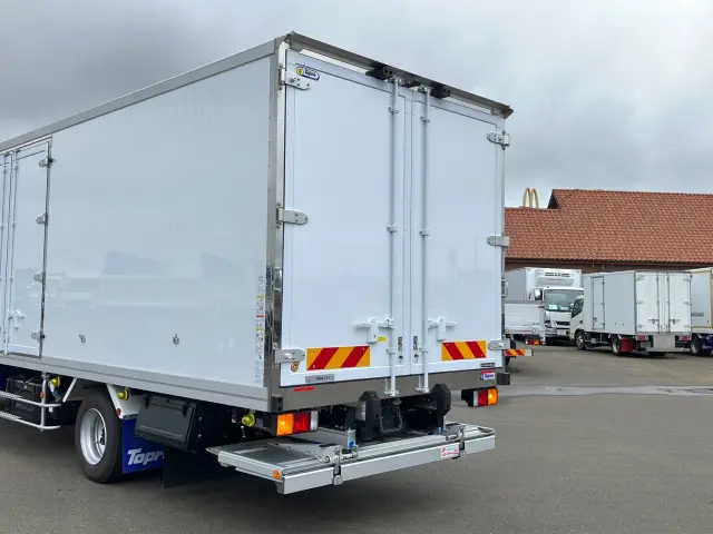 三菱 ファイター 2KG-FK65F(2WD)の写真12