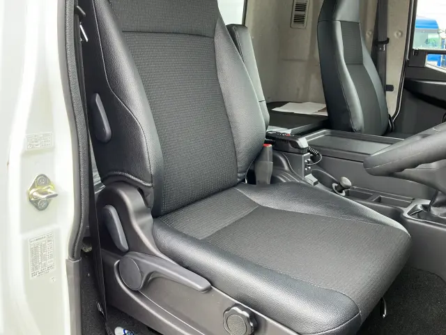 三菱 ファイター 2KG-FK65F(2WD)の写真19
