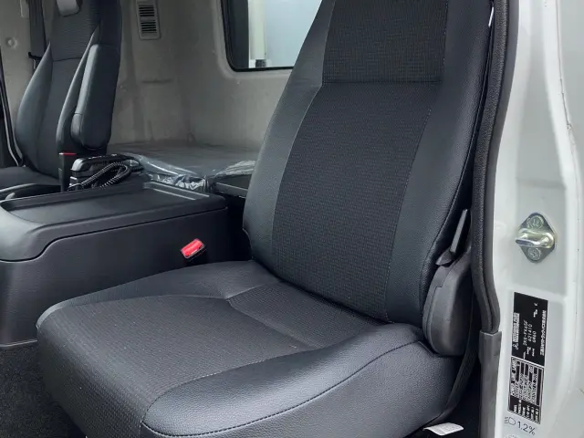 三菱 ファイター 2KG-FK65F(2WD)の写真20