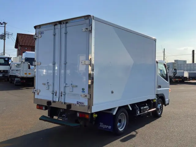 三菱 キャンター TPG-FBA00(2WD)の写真3