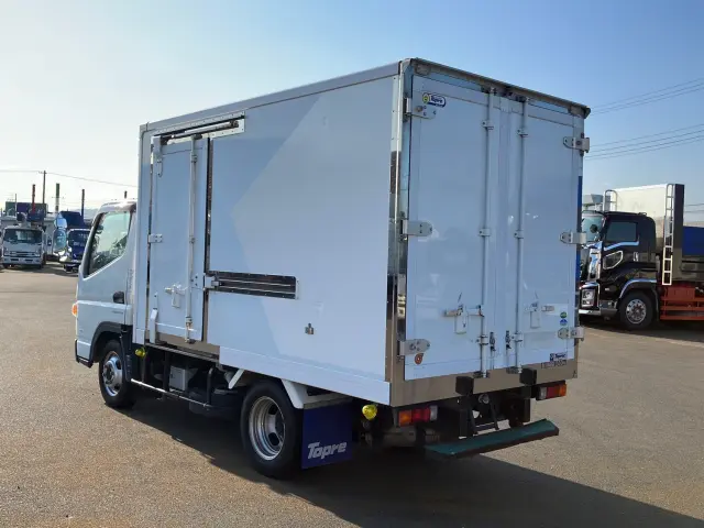 三菱 キャンター TPG-FBA00(2WD)の写真4