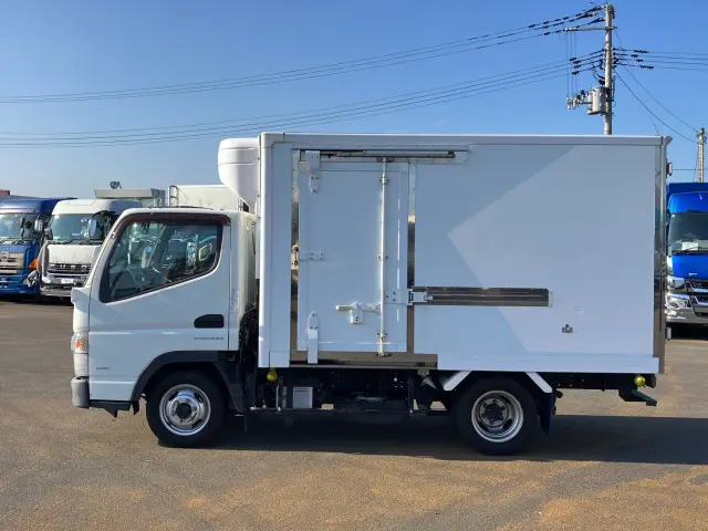 三菱 キャンター TPG-FBA00(2WD)の写真5