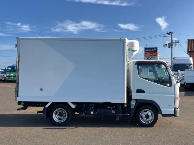 三菱 キャンター TPG-FBA00(2WD)の写真6