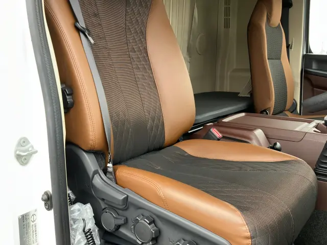 日野 レンジャー 2KG-FE2ACG(2WD)の写真19