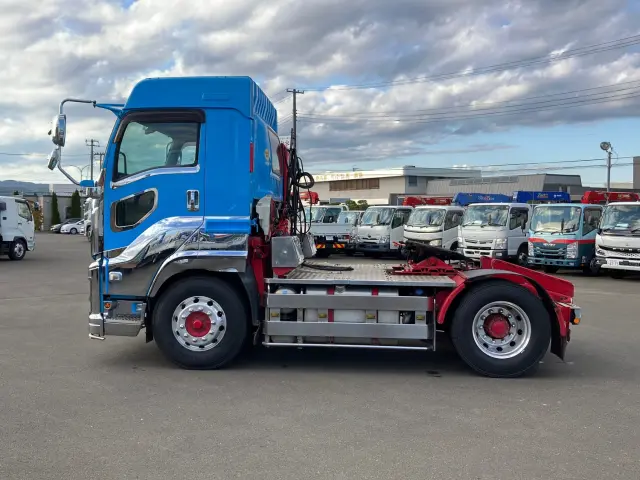いすゞ ギガ QKG-EXD52BD(2WD)の写真5