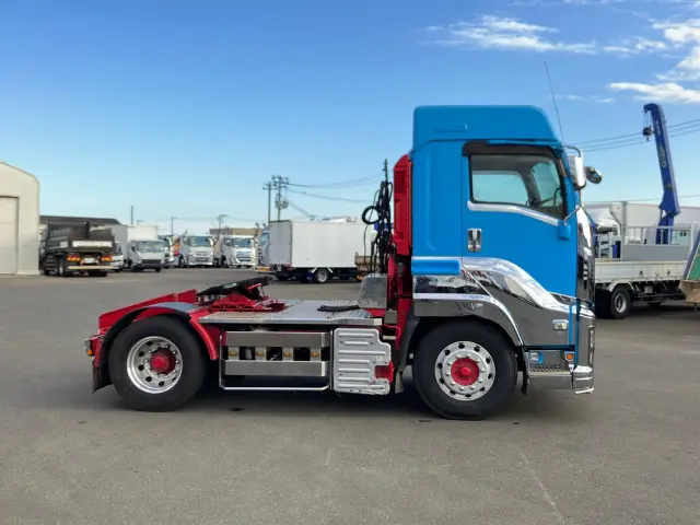 いすゞ ギガ QKG-EXD52BD(2WD)の写真6