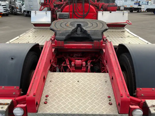 いすゞ ギガ QKG-EXD52BD(2WD)の写真8