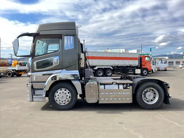 三菱 スーパーグレート QPG-FP64VDR(2WD)の写真5