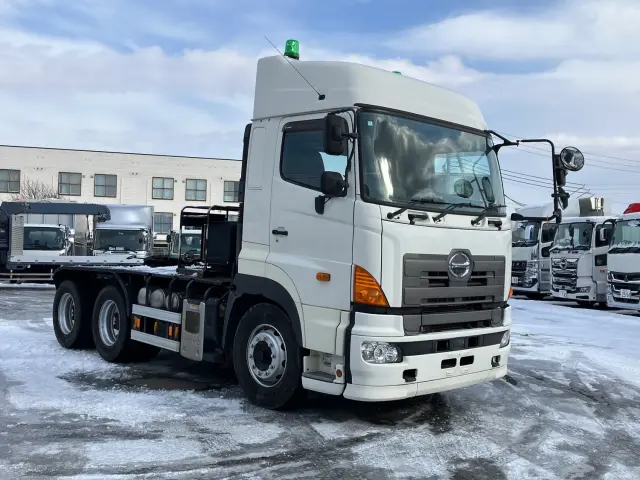 日野 プロフィア QDG-SS1EKDA(6x4)の写真2