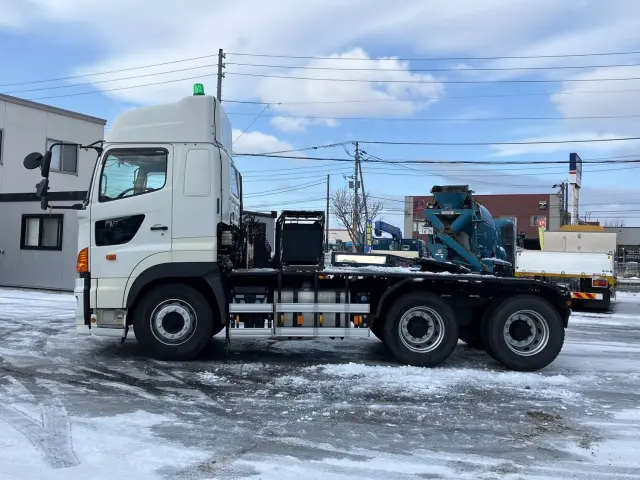 日野 プロフィア QDG-SS1EKDA(6x4)の写真5